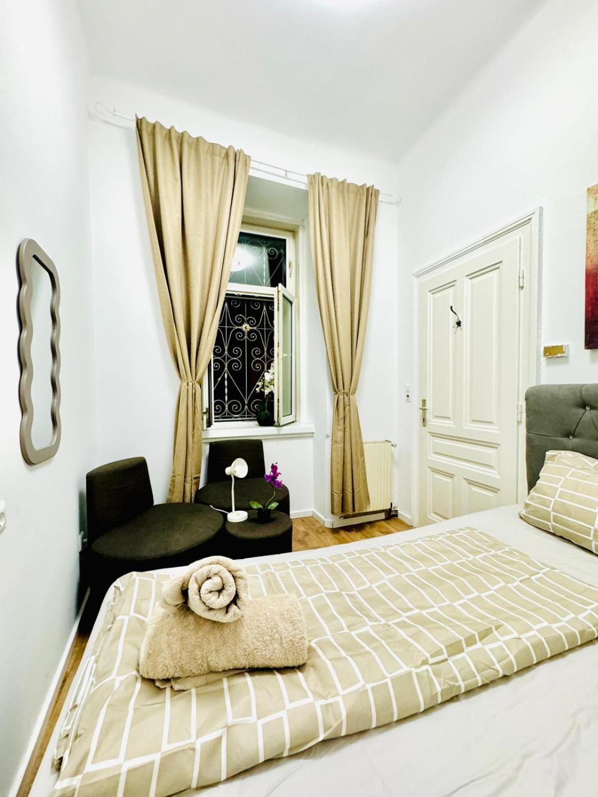 Cozy 9Br Shared Apartment, Only 12Min Walk To Augarten Vienna Luaran gambar
