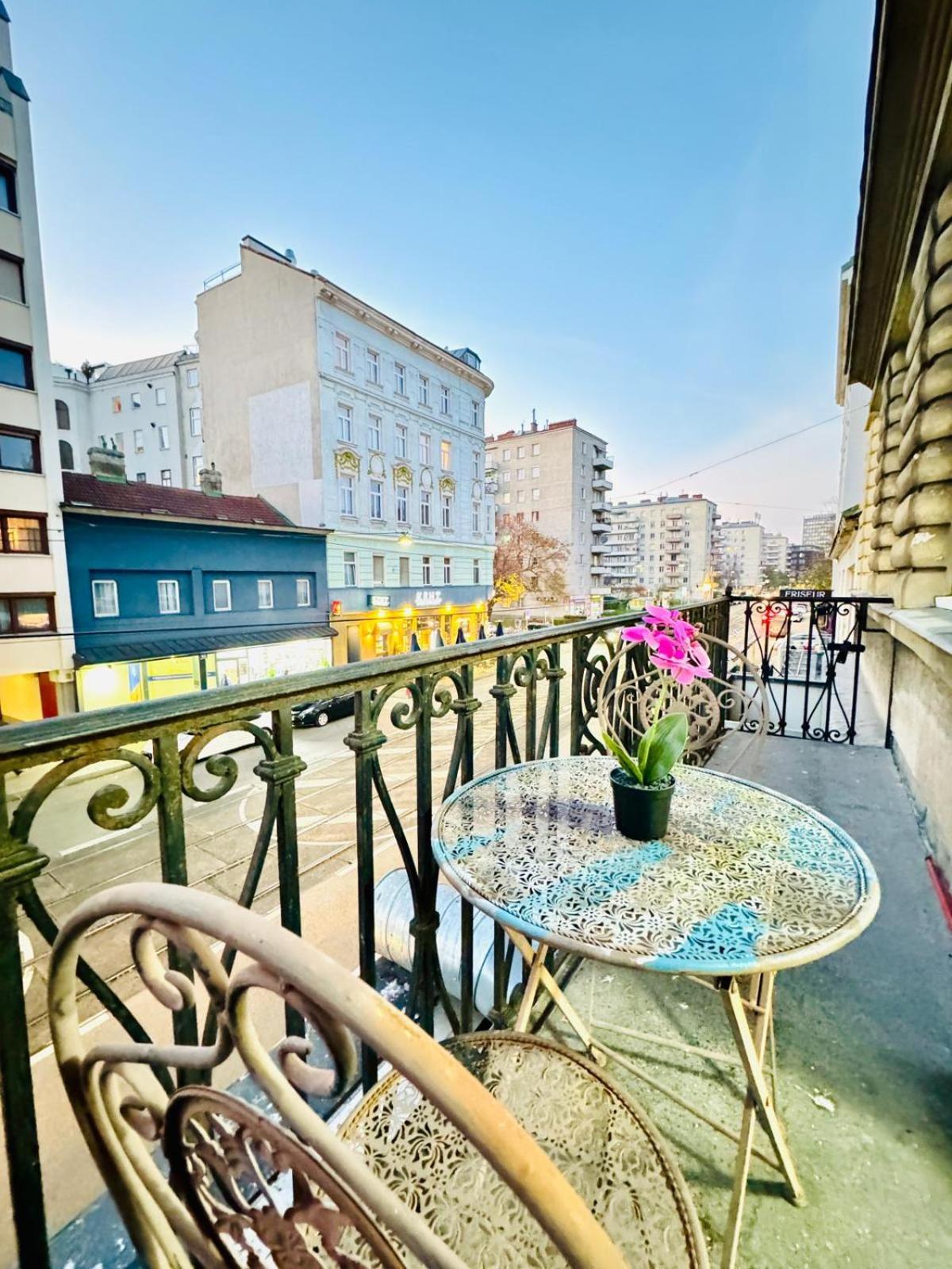 Cozy 9Br Shared Apartment, Only 12Min Walk To Augarten Vienna Luaran gambar