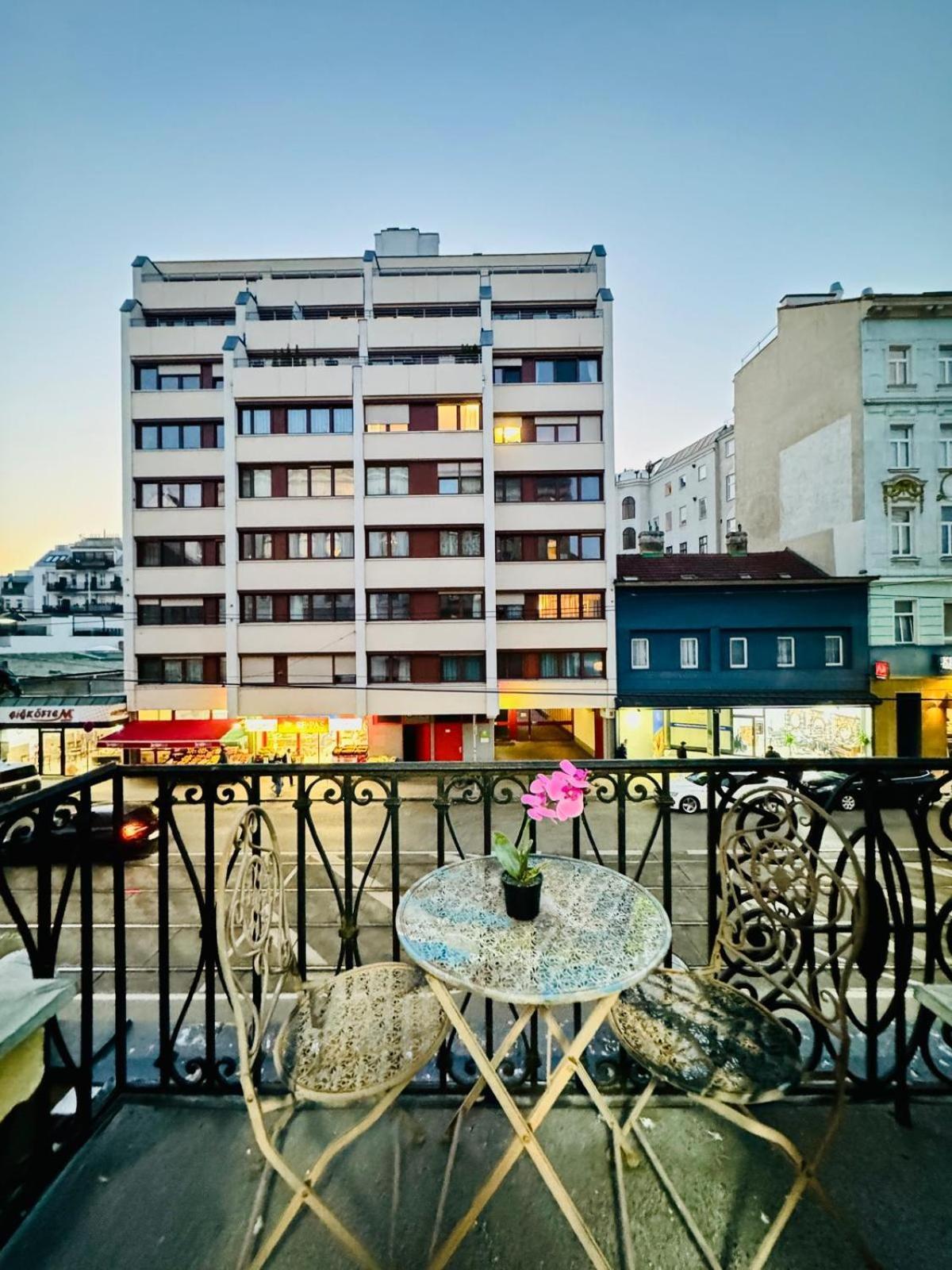 Cozy 9Br Shared Apartment, Only 12Min Walk To Augarten Vienna Luaran gambar