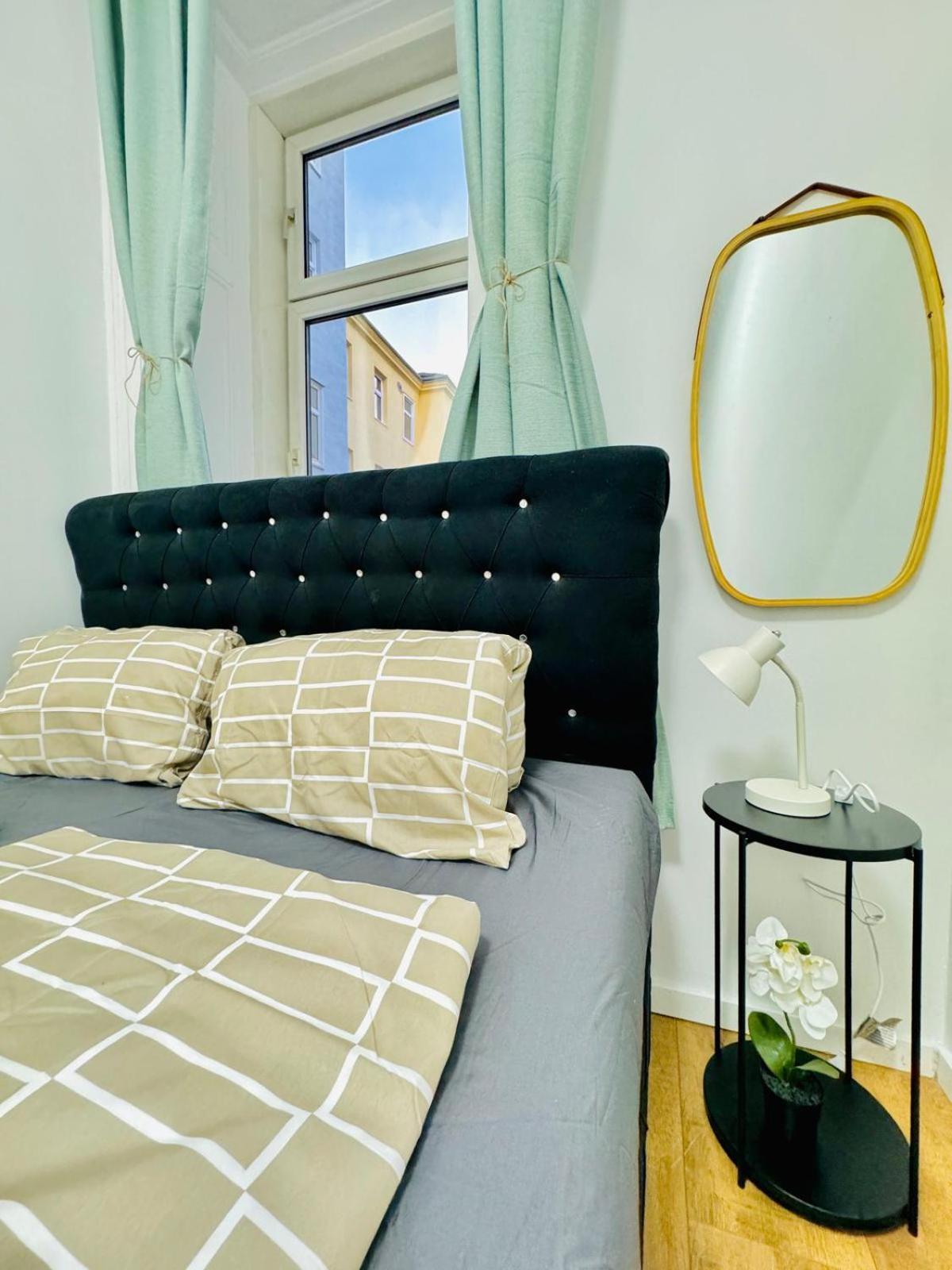 Cozy 9Br Shared Apartment, Only 12Min Walk To Augarten Vienna Luaran gambar