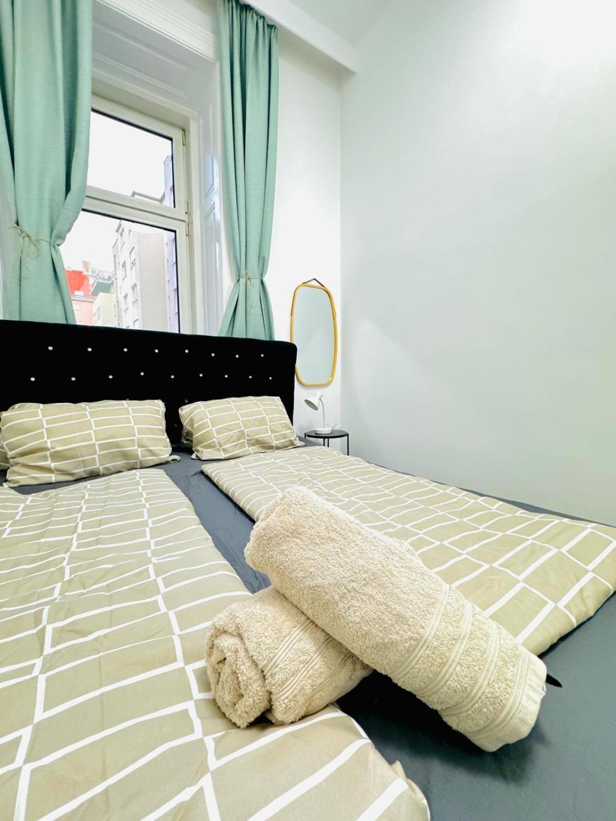 Cozy 9Br Shared Apartment, Only 12Min Walk To Augarten Vienna Luaran gambar